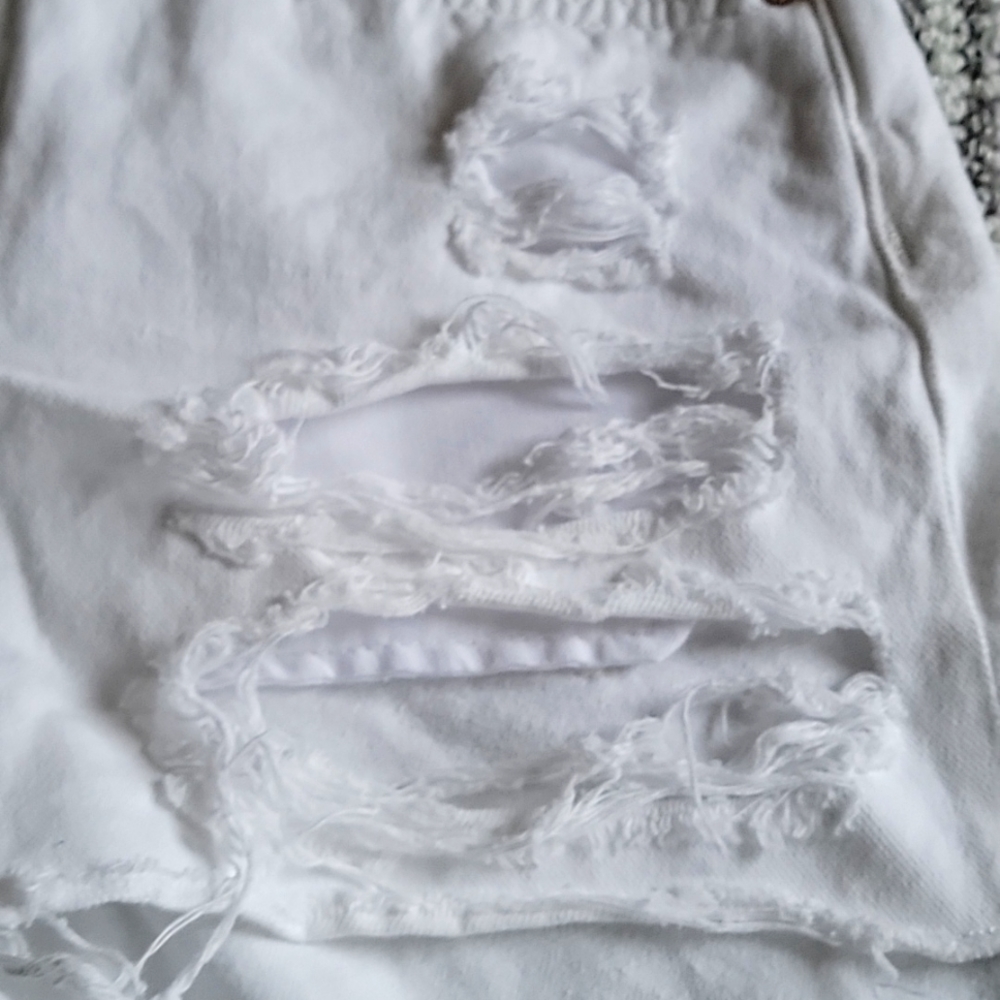 We The Free White Maggie Mid Rise Short Size 26 - Picture 4 of 9